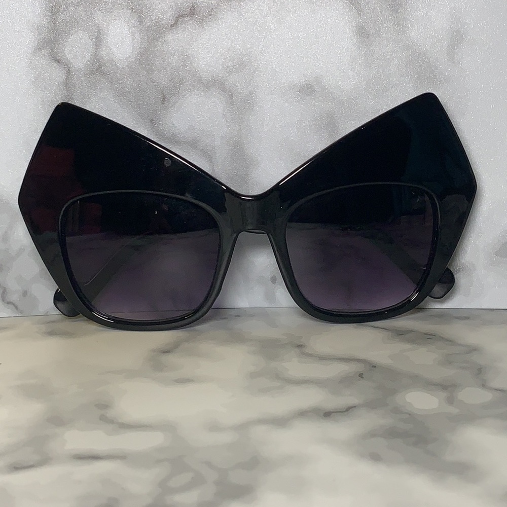 Statement Black Geo Structured Sunglasses - image 1